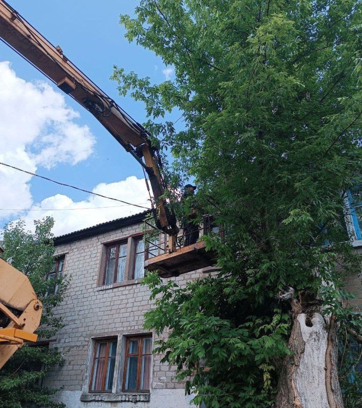 В Ждановке продолжают работу по благоустройству