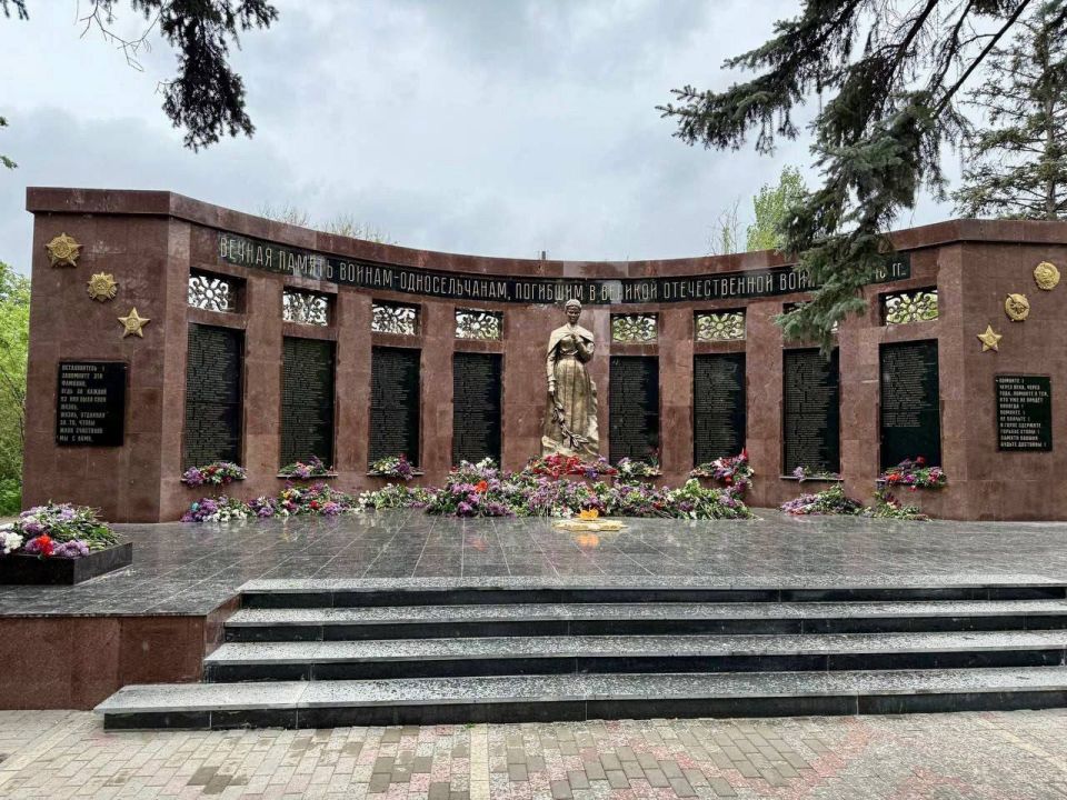 Сергей Юзвинкевич: Под лозунгом «Возрождаем Донбасс вместе» продолжаем реализацию Программы по восстановлению инфраструктуры Володарского муниципального округа в 2025 году