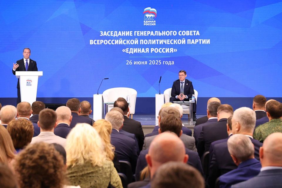 Константин Кузьмин рассказал об итогах заседания Генсовета «Единой России«