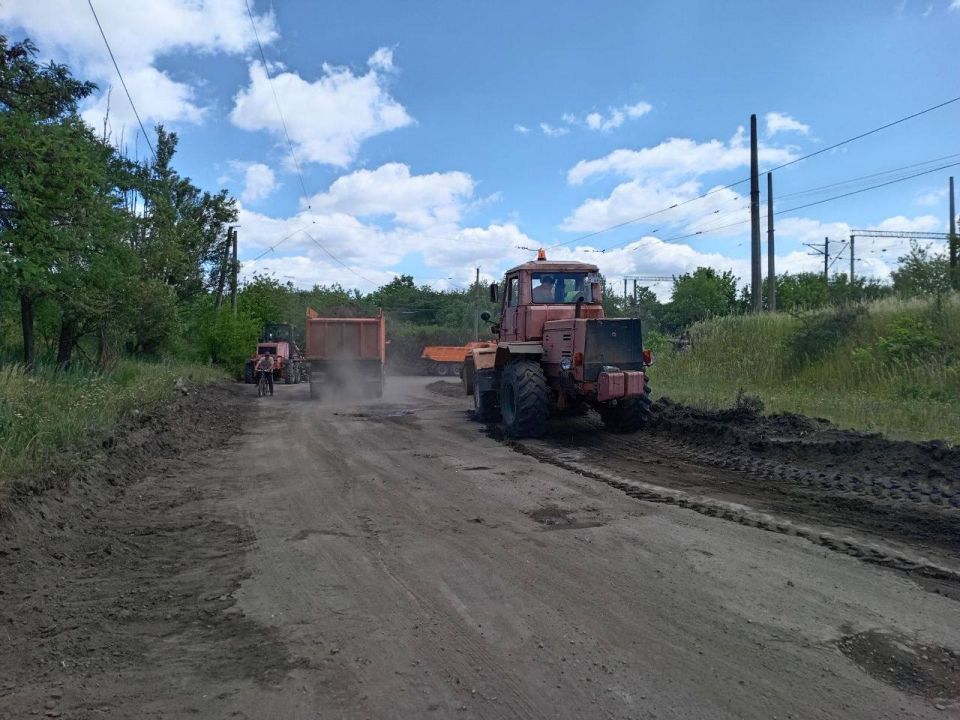 Роман Конев: О дорожных работах МУНИЦИПАЛЬНОГО УНИТАРНОГО ПРЕДПРИЯТИЯ «ПРОСТОР» АДМИНИСТРАЦИИ ГОРОДСКОГО ОКРУГА ГОРЛОВКА ДОНЕЦКОЙ НАРОДНОЙ РЕСПУБЛИКИ