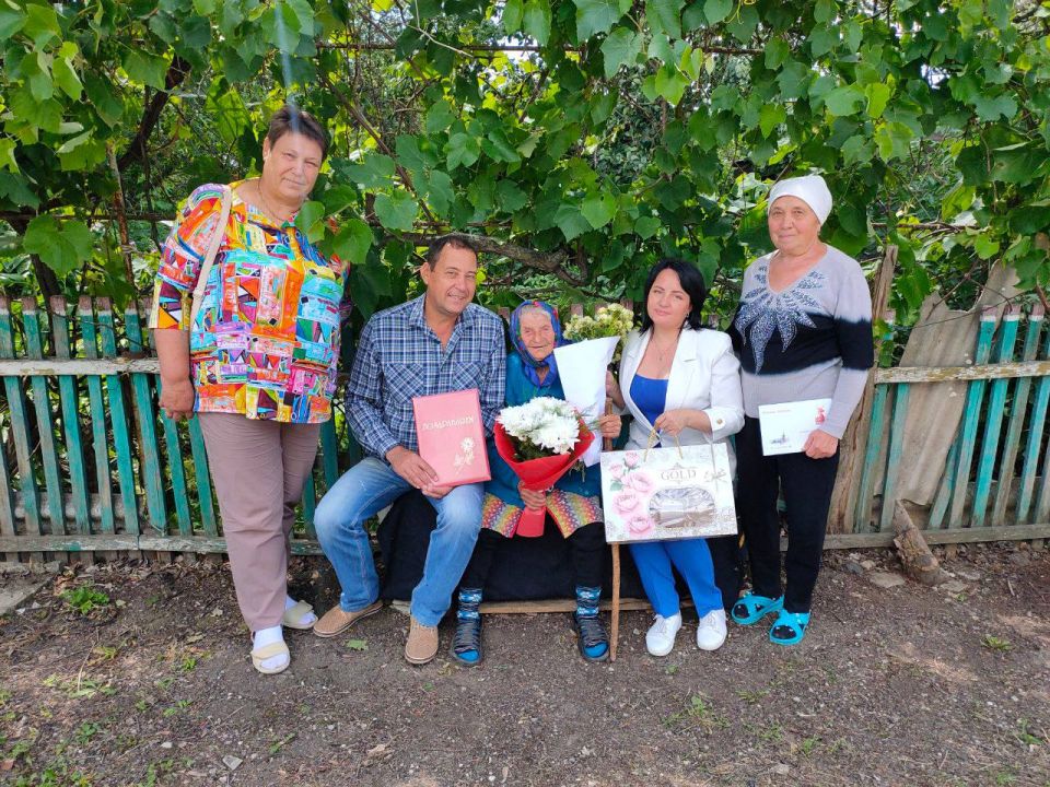 Годы труда и чести. Сегодня мы отмечаем 95-й день рождения замечательной женщины, ветерана труда Марии Петровны Огульчанской, которая живет в селе Вольное