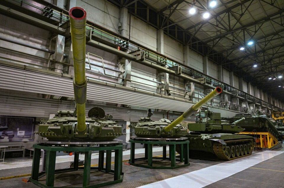Промышленность РФ готова выполнить все планы по выпуску вооружений — Минпромторг