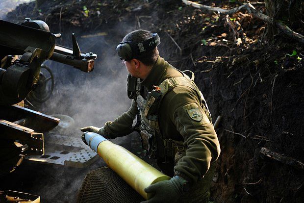 Украинские войска за сутки 19 раз обстреляли территорию ДНР