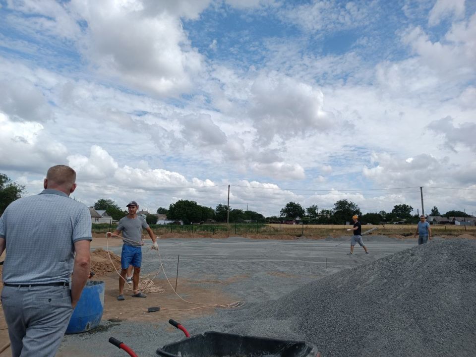 Сергей Юзвинкевич: В с. Касьяновка в рамках Федеральной программы "Формирование комфортной городской среды" продолжаются благоустройству зоны отдыха