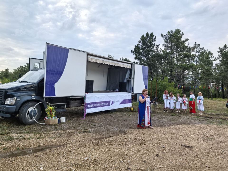 В Старобешевском округе прошли народные гуляния, посвященные празднованию Ивана-Купала