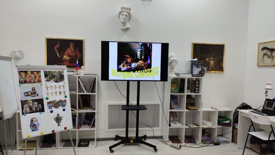 5 июля в Центре Детского Творчества &quot;PROДетство&quot; при Музее истории села Старченково царила атмосфера русской старины! Ребята погрузились в увлекательный мир самовара и матрёшки