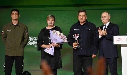 Семья из Курахово ДНР стала лауреатом премии «Все для Победы!»