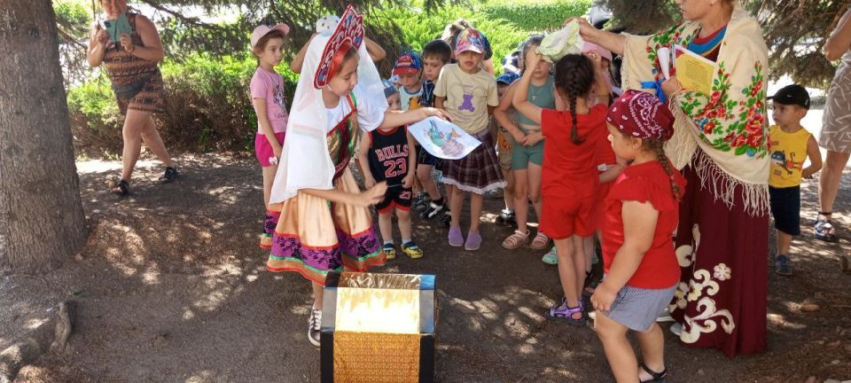 ������� ��������: � �������������� ������ ������ �����-����"� ����� � ���� ���"