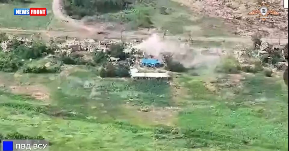 Кадры уничтожения миномета и ПВД ВСУ в районе Полтавки