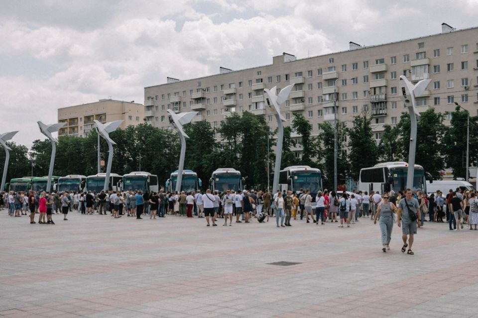 Антон Кольцов: Организовываем содержательный летний отдых мариупольским школьникам