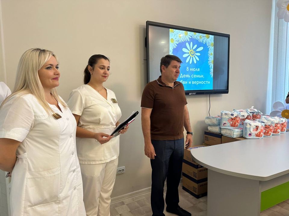 В Макеевке поздравили будущих мам с Днём семьи, любви и верности