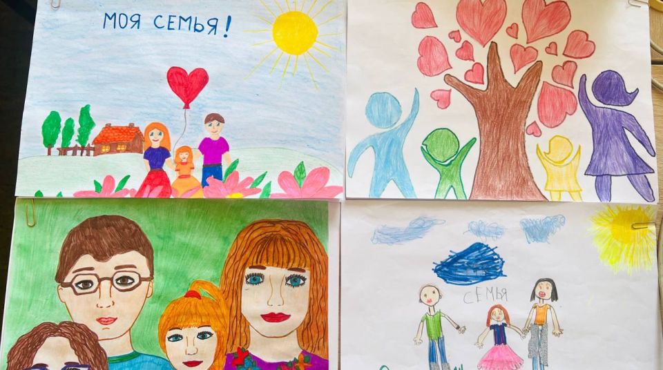 В Городском округе Торез проведен конкурс рисунков ко Дню семьи, любви и верности