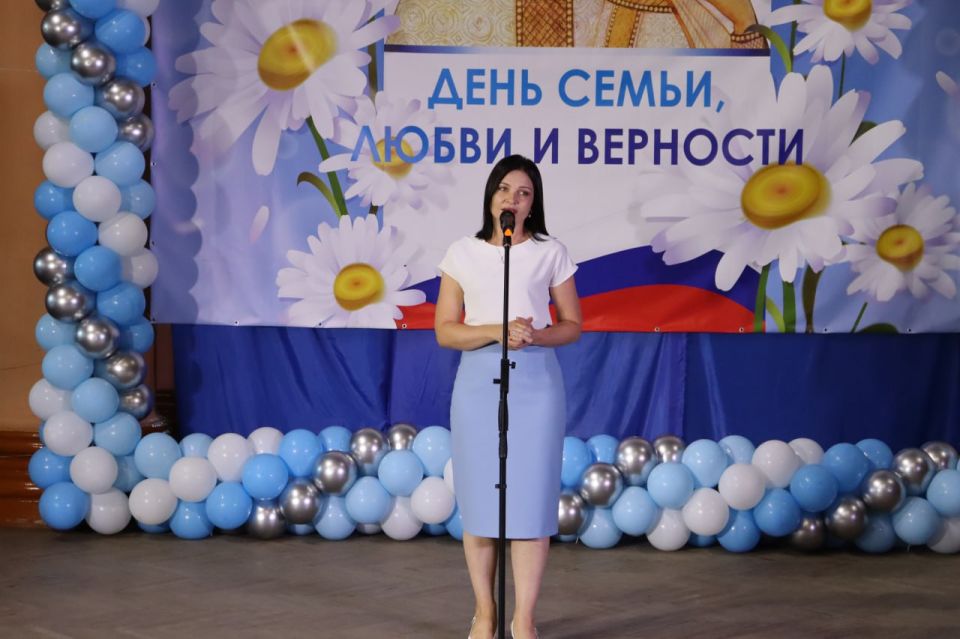 «ЛЮБОВЬ И ВЕРНОСТЬ – ДВА КРЫЛА СЕМЬИ»