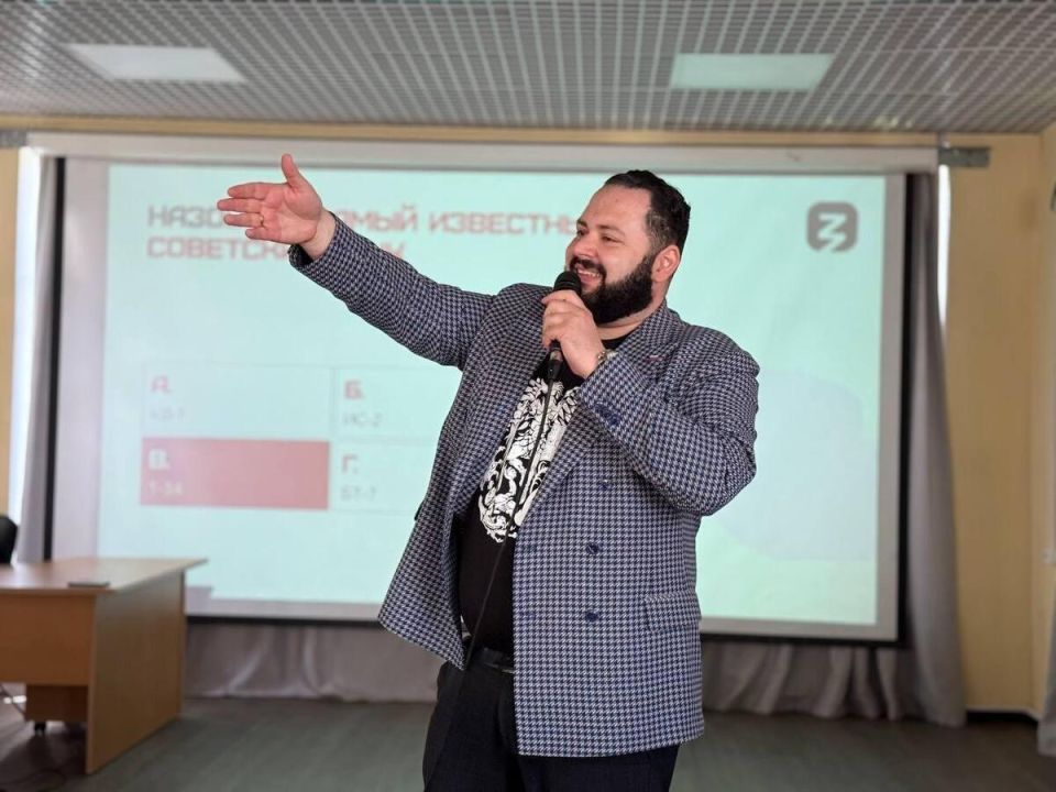 Лекторы общества «Знание» Ленобласти выступили для детей из Енакиево