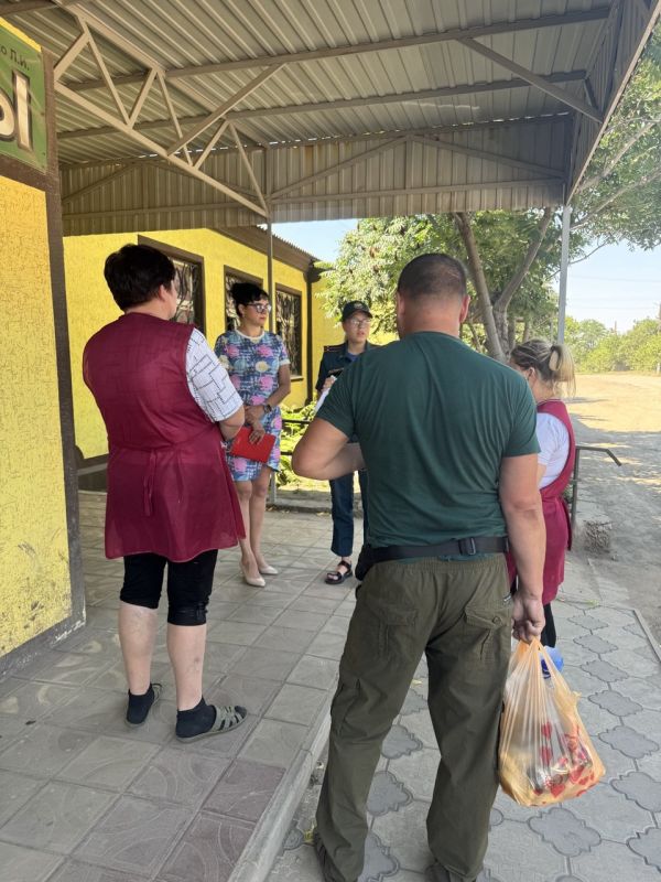 Встречи с населением. 8 июля начальником Юнокоммунаровского территориального отдела управления по обеспечению деятельности территорий администрации городского округа Енакиево Еленой Коваленко проведены выездные встречи с...