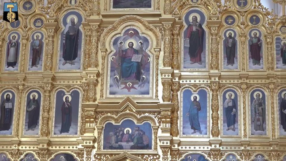 Алексей Кулемзин: Сегодня, по благословению митрополита Владимира, в храме святых благоверных Петра и Февронии прошли Божественная литургия и крестный ход в честь Дня семьи, любви и верности