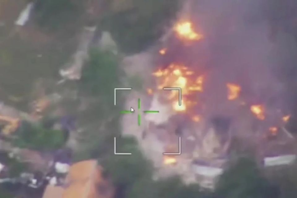 Сводка СВО, утро 9 июля. Сотни российских беспилотников и десятки крылатых ракет сегодня ночью занимались уничтожением украинской авиации: ремонтных заводов, аэродромов, парка авиатехники