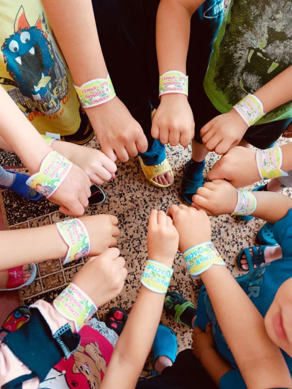 В девяти республиканских социально-реабилитационных центрах для несовершеннолетних, организациях для детей-сирот и детей, оставшихся без попечения родителей, провели мероприятия, приуроченные Дню семьи, любви и верности