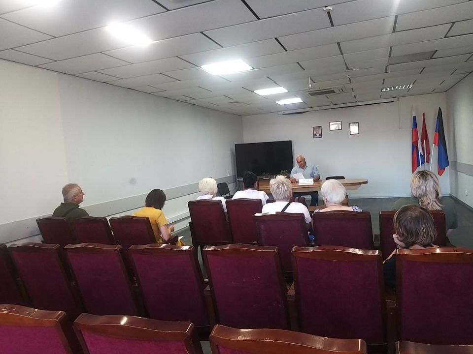 Сегодня состоялась встреча руководителя Управы Ильичевского внутригородского района города Мариуполь Скударь Владимира Георгиевича с жителями