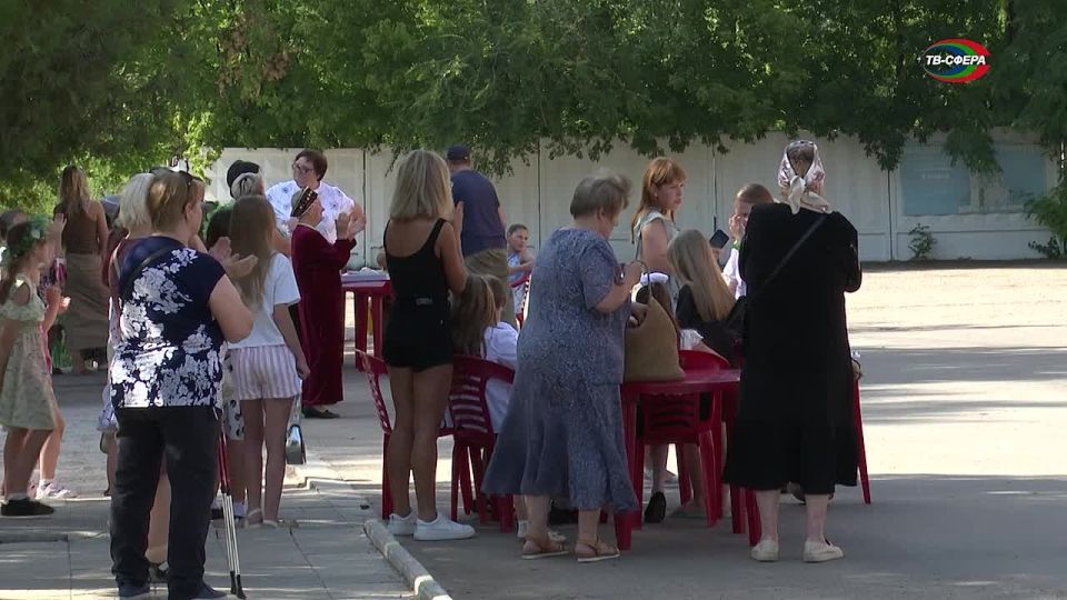 Концерт ко Дню семьи в Зугрэсе