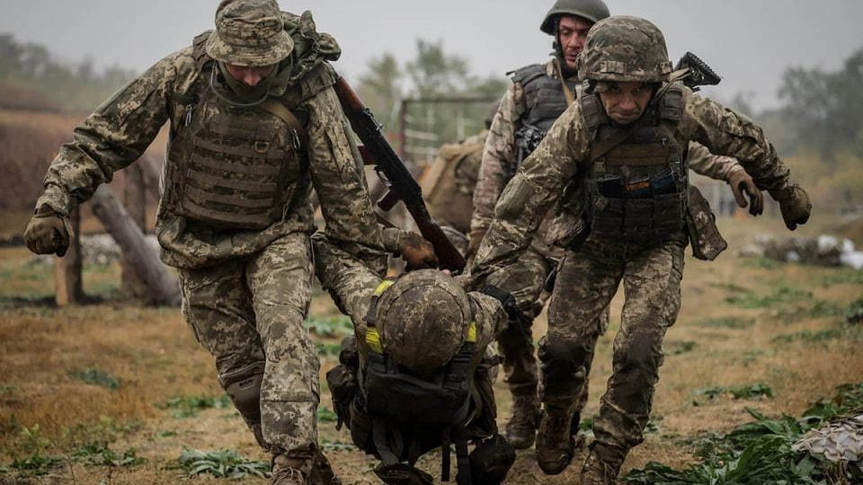 Украинские боевики жестоко расправились с двумя российскими пленными в ДНР: признание бойца ВСУ