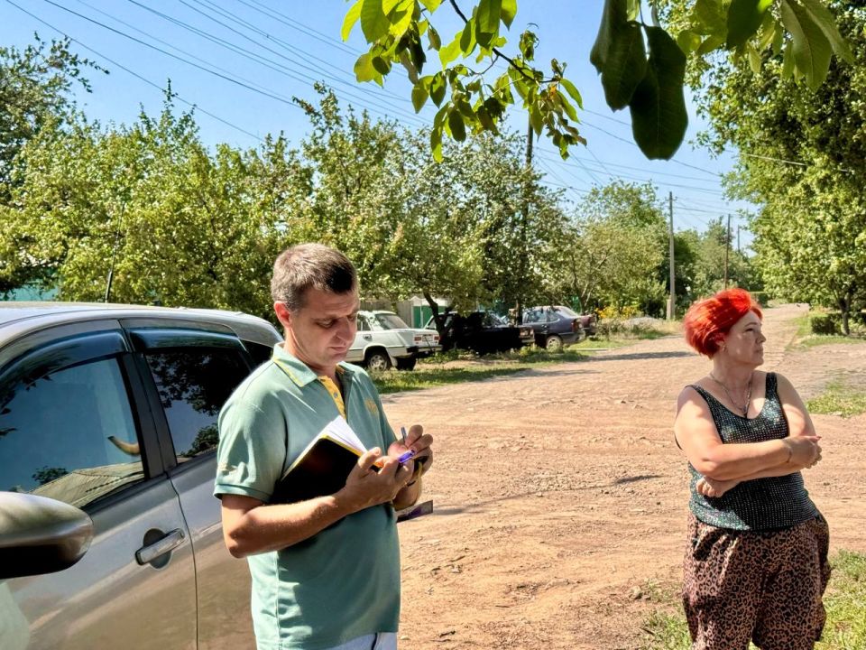 Депутат Иловайского горсовета ДНР Олег Валентинович Бехтер провел выездную встречу с жителями