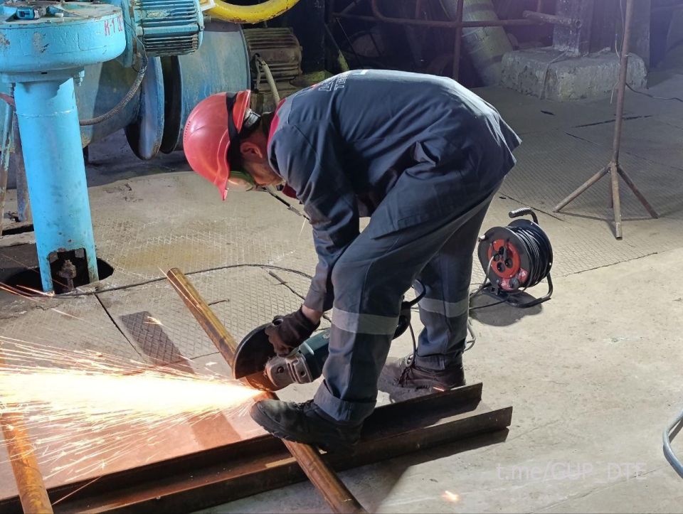 Работы по подготовке к отопительному сезону 2025/2026 в Харцызске продолжаются