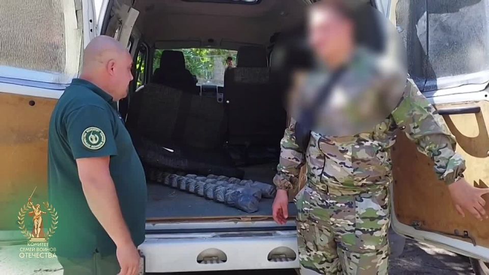 // Продолжаем помогать бойцам — передаем адресные посылки и гуманитарную помощь