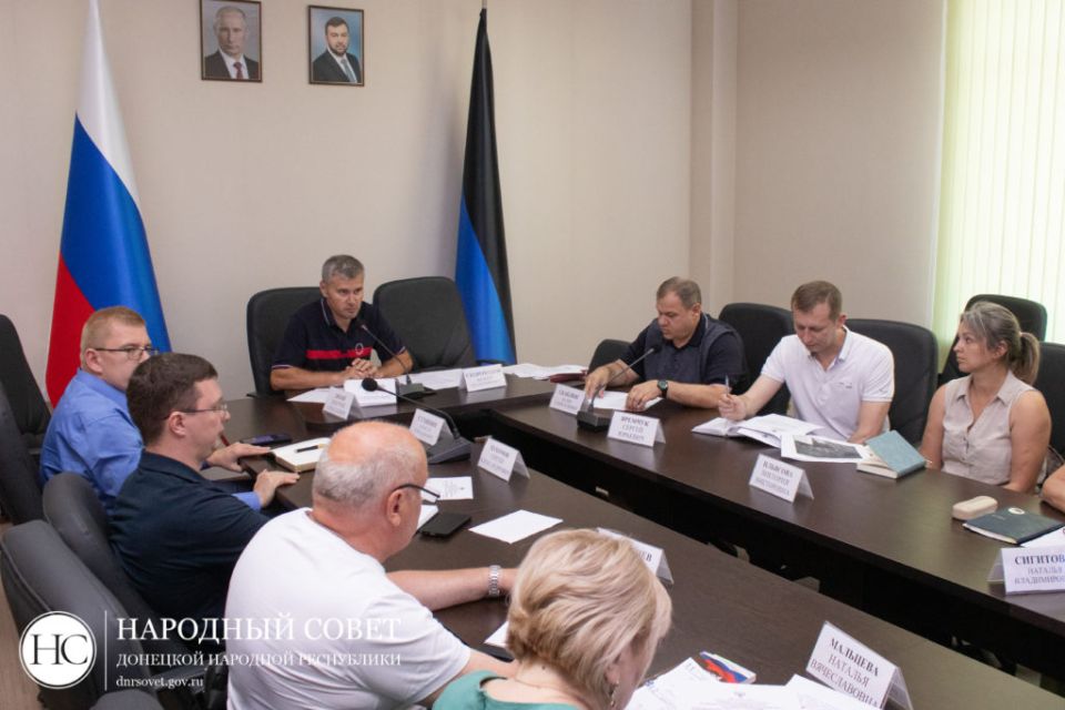 Депутаты обсудили вопросы выделения земельных участков