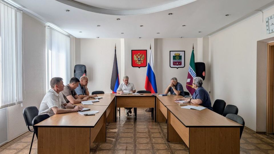 Глава муниципального образования Старобешевский муниципальный округ Николай Михайлов провел оперативное совещание по текущим вопросам