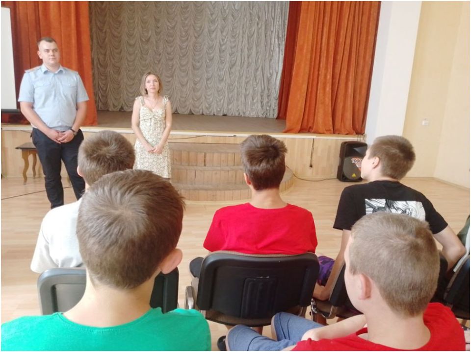 9 июля 2025 года в ГБОУ «Амвросиевский детский дом «Росток»» Комиссией по делам несовершеннолетних и защите их прав администрации Амвросиевского муниципального округа совместно с сотрудниками ПДН, проведено...