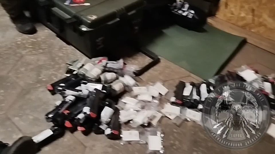 На передовой важна не только точность огня, но и умение оказать самопомощь и помощь раненому товарищу