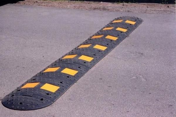 Николай Михайлов: При поддержке Республики Бурятия возле школы села Новокатериновка Старобешевского округа установят «лежачих полицейских»