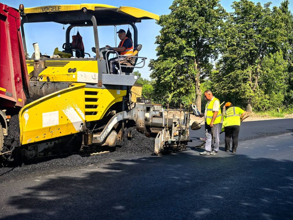 Алексей Кулемзин: Благодаря работе Главы ДНР Дениса Пушилина в Донецко-Макеевской агломерации активно проводится масштабный ремонт дорог, многие из которых не видели обновления с советских времен
