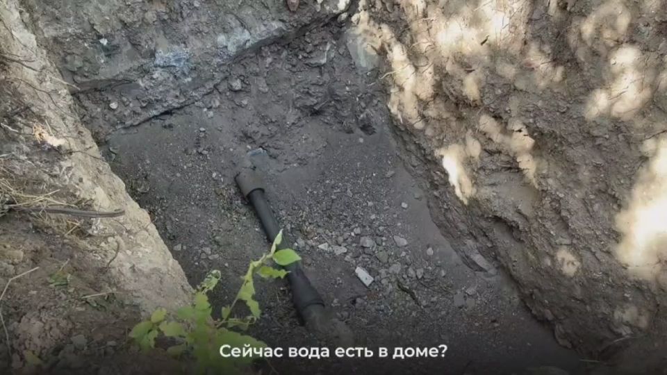 Как руководитель Регионального исполкома «Единой России» продолжаю работу по адресам, где фиксируют порывы водоводов