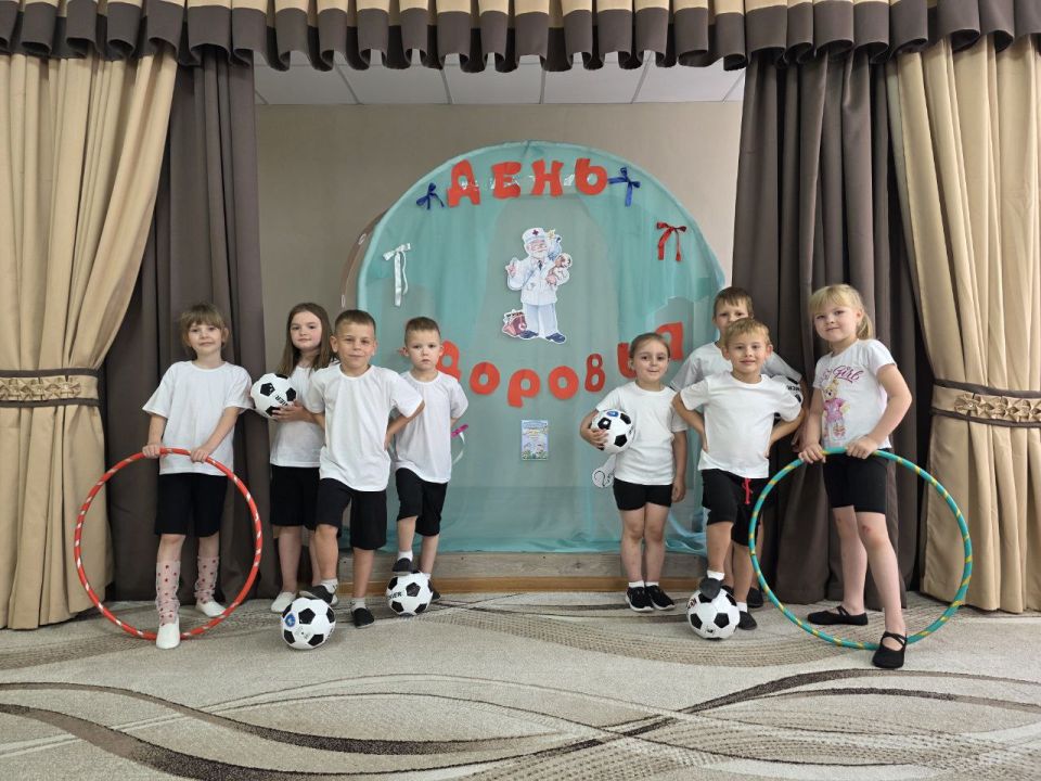 Дорогие друзья!. В ГКДОУ "ДЕТСКИЙ САД №2 "ЗОЛОТОЙ КЛЮЧИК" ЯСИНОВАТСКОГО М.О." ДНР прошло увлекательное мероприятие в рамках проекта "Здоровое будущее" партии Единая Россия Сегодня к детям в гости пришел главный врач всех...