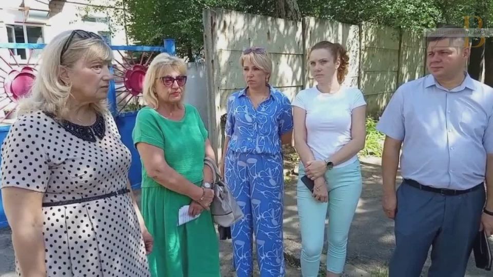 Малоподвижным и пенсионерам помогут мобильные группы: вода в Ворошиловском районе Донецка доходит не до всех жильцов