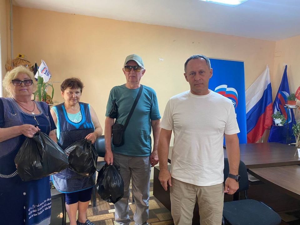 Александр Пеняев: Сегодня в общественной приемной партии «Единая Россия» мы разбирали сложные ситуации бок о бок с вами