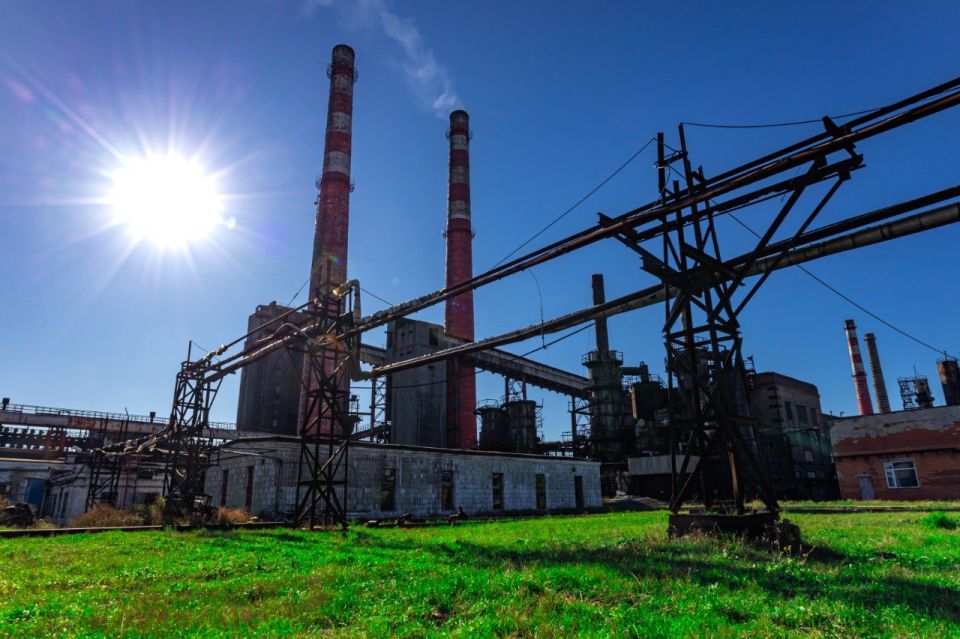 Гурген Малхасян: Глава ДНР Денис Пушилин провел встречу с коллективом Филиала №5 «Ясиновского коксохимического завода» ООО «ЮГМК Донецк», являющегося участником СЭЗ