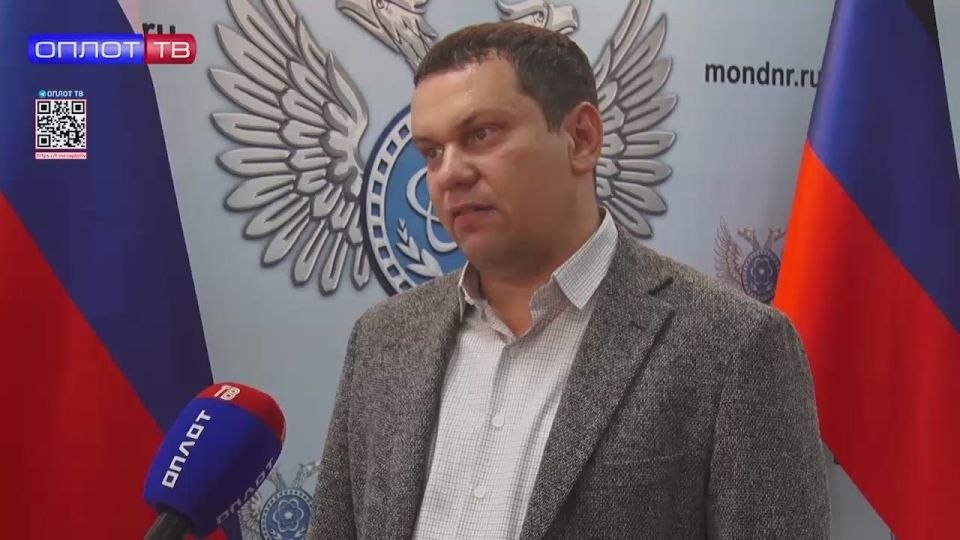 Министр образования и науки Олег Трофимов рассказал о работах по восстановлению объектов сферы образования