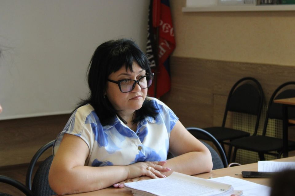 Состоялось заседание комиссии по делам несовершеннолетних и защите их прав администрации городского округа Горловка