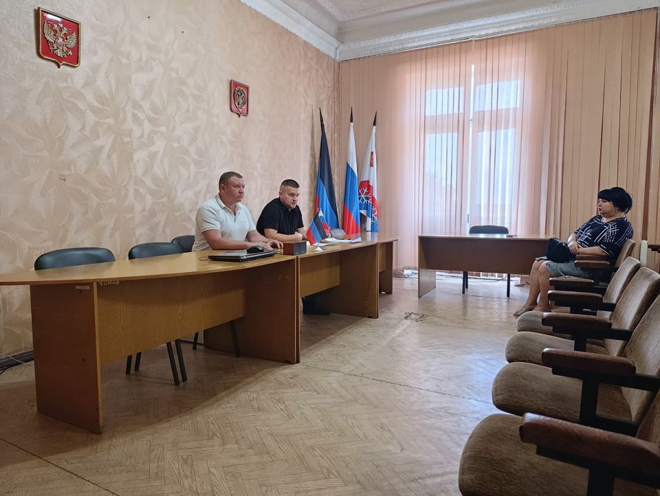 В Снежном обсудили развитие территориального общественного самоуправления