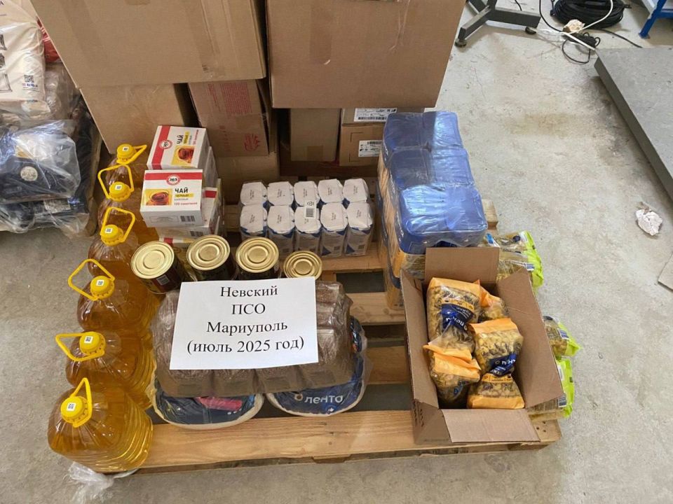 Петроградский и Невский районы Петербурга передали гумпомощь в Мариуполь