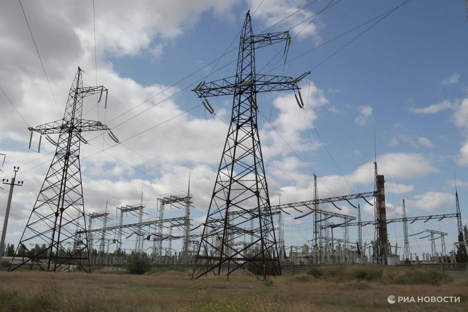 В ДНР порядка 330 тысяч абонентов остались без света из-за непогоды