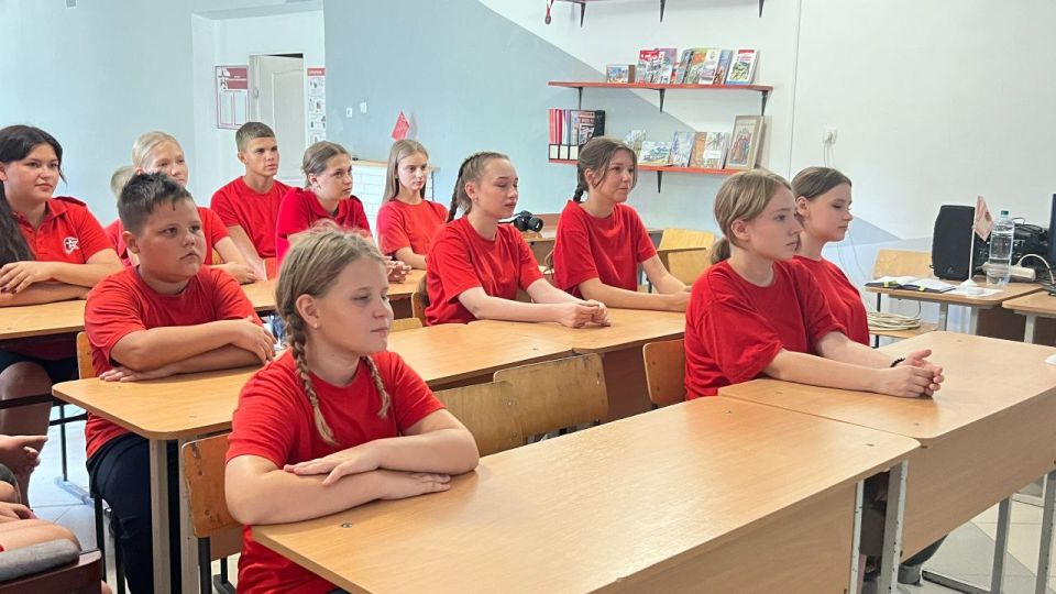 15 июля в Доме Юнармии города Кировское прошло важное совещание с юнкорами МедиаСтудии "СЕВЕР"!