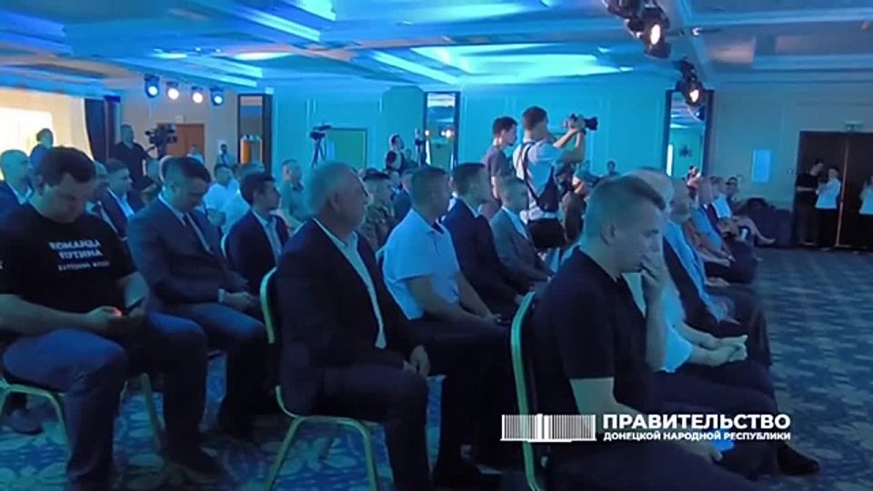 В число наставников финалистов кадрового конкурса для военнослужащих «Донбасс. СВОи Герои» войдет врио Председателя Правительства ДНР Андрей Чертков