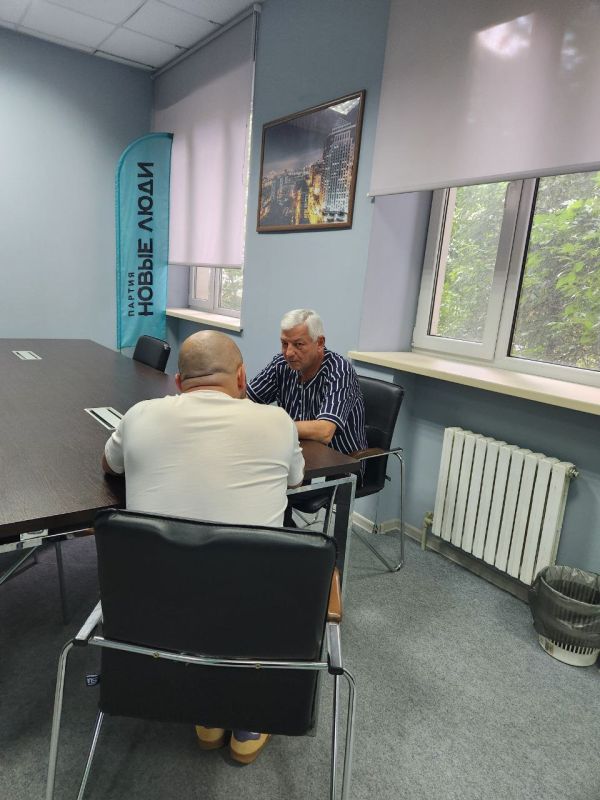 Роман Конев: Состоялся приём граждан депутатом Горловского городского совета Донецкой Народной Республики первого созыва Арменом Тамразяном