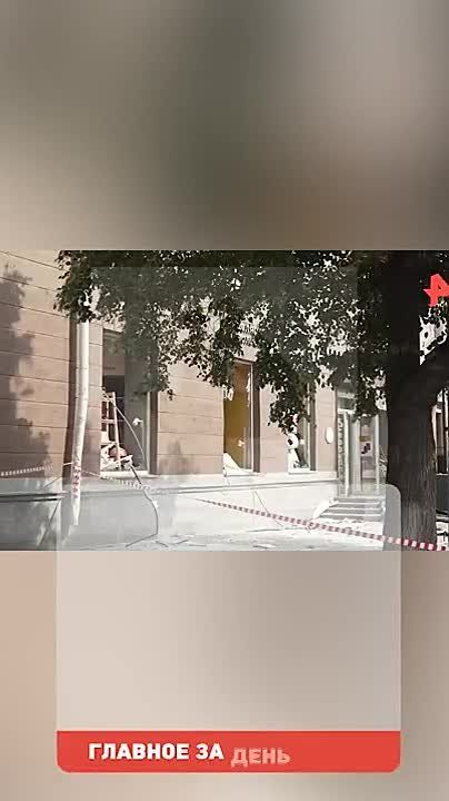 Ливень, гроза и град "накрыли" столицу