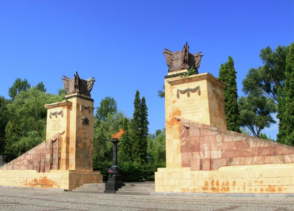 В ДНР ответили на предложение мэра Львова обменять останки советских воинов