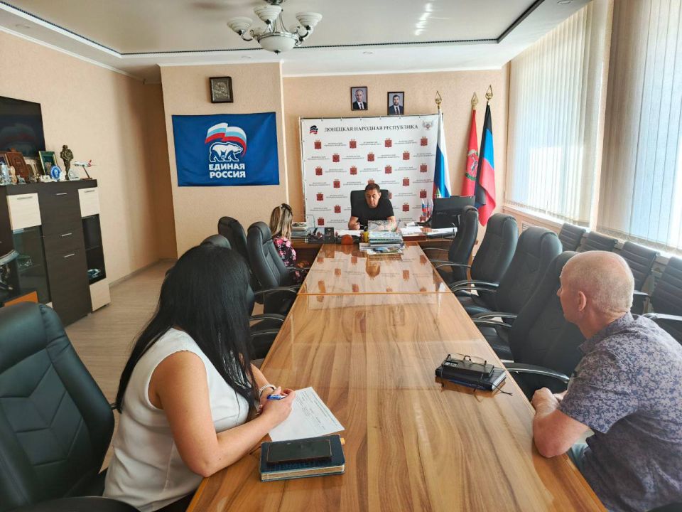 Константин Зинченко: Ремонт дорог, покос травы и выездная торговля - продолжаем решать насущные вопросы